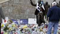 Paterno Statue 1