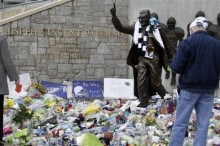 Paterno Statue 1